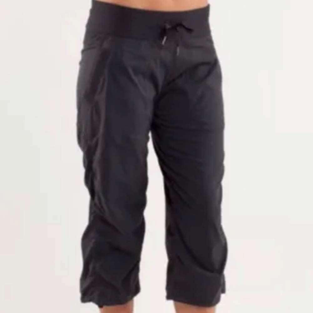 Lululemon Lulu Dance Studio Cropped Pants size 6